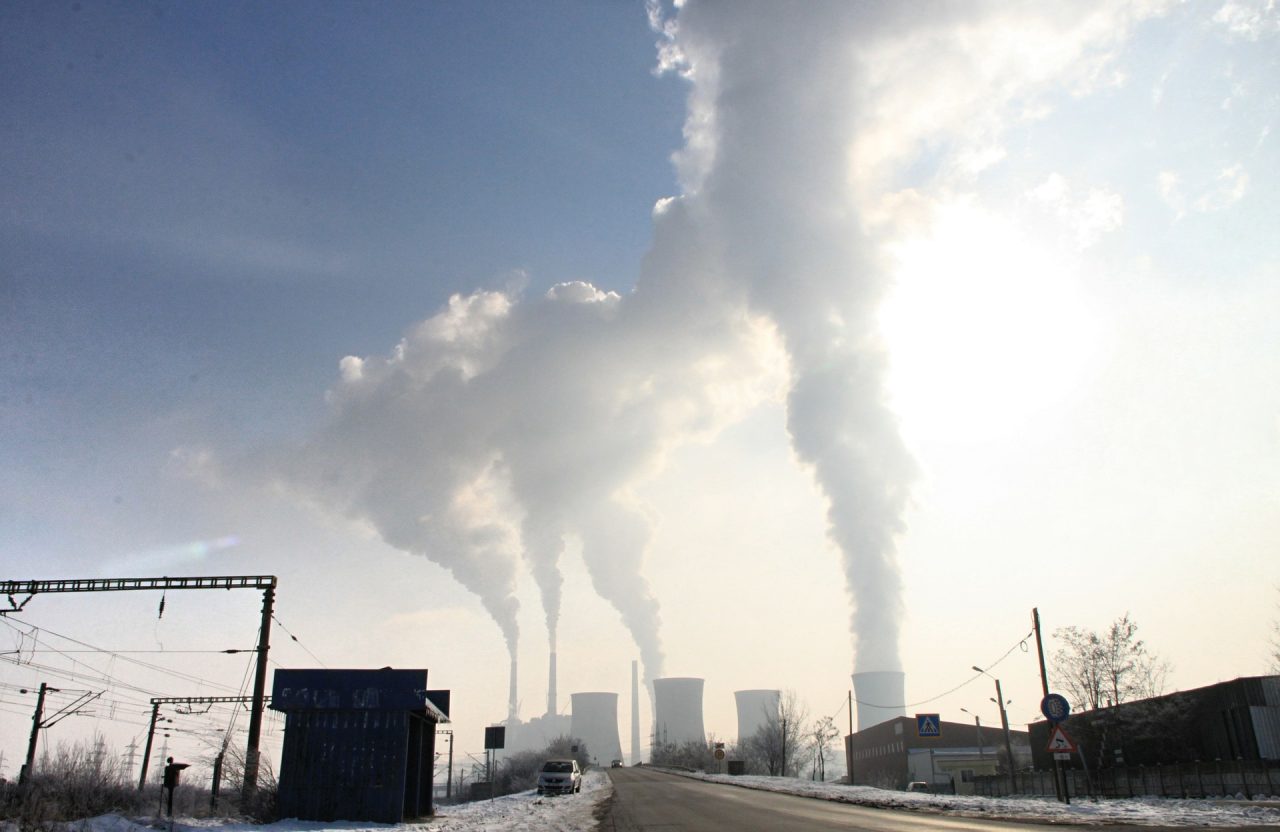 pollution-87684_1920-1280x832.jpg